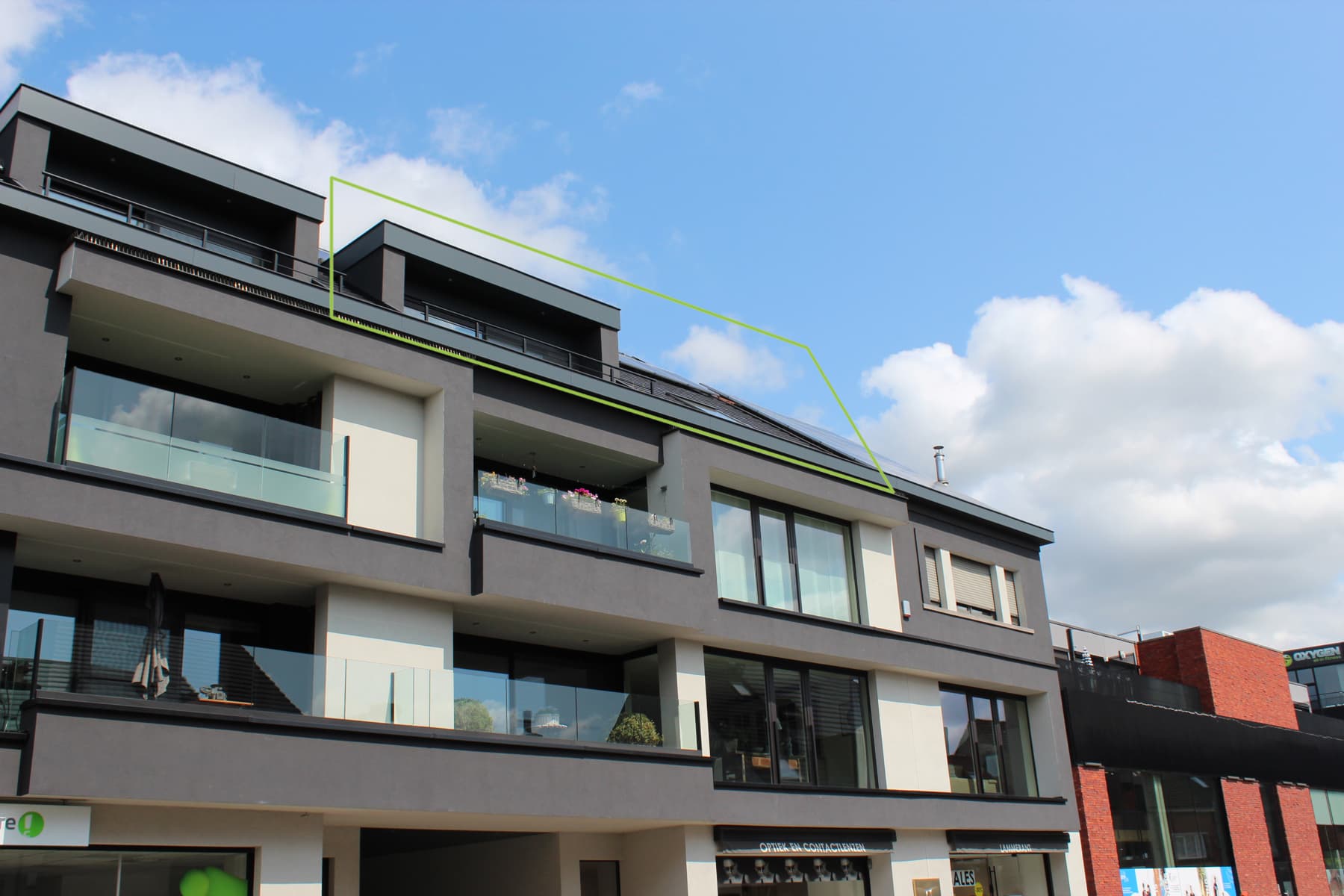 Lichtrijk appartement met terras