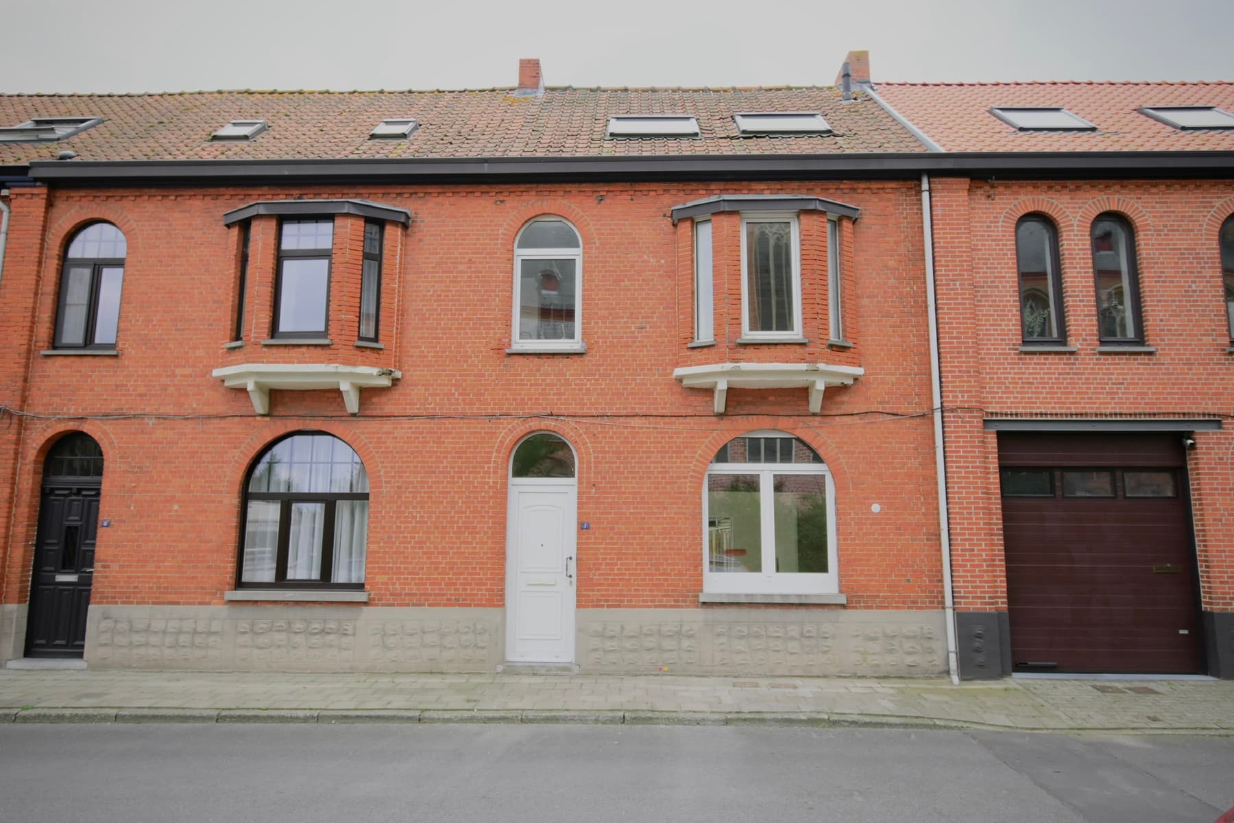 Energiezuinige en gezellige woning met EPC-label A en zonnig tuintje in het hart van Eke!